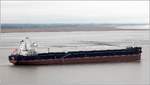 Die 2012 gebaute PABAL (IMO 9614842) passiert Bremerhaven Richtung Nordsee. Dieser Bulker ist 224,98 m lang und 32,3 m breit, hat eine GT/BRZ von 41.213 und eine DWT von 76.118 t. Heimathafen ist St. John's (Antigua and Barbuda).