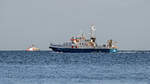 EIDER (IMO 8813544) vor Rügen, im Hintergrund das Mehrzweckschiff ARKONA.