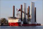 Die 2011 gebaute MPI DISCOVERY (IMO 9530096) liegt am 14.05.2013 im Hafen von Gdynia. Dieses Errichterschiff fr Offshore-Windenergieanlagen ist 139 m lang, 41 m breit, hat eine GT von 19.533, eine DWT von 20.739 t und bietet 112 Personen bernachtungsmglichkeiten. Die MPI DISCOVERY verfgt ber einen 1.000-Kran und 6 72 m lange Hubbeine. Heimathafen ist Breskens (Niederlande).