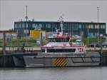 . Catamaran Malltraeth Bay in Norddeich, BJ 2012, Austal Shipyards in Australien, L 21,30 m; B 7,30 m; Tg 1,20 m; Geschw. max 28 Knoten, kann 12 Personen befrdern, diese Katamarane bringen die Arbeiter zu den Windpark Baustellen aufs offene Meer.  06.10.2014