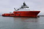 Die Pacific Discovery beim Einlaufen am 12.02.2023 in Warnemünde