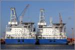 Inzwischen hat auch die FRIEDRICH ERNESTINE (IMO 9578256) - links im Bild - neben ihrem Schwesterschiff VICTORIA MATHIAS (IMO 9578244) bei der Lloyd Werft in Bremerhaven festgemacht. Auch an ihr mssen noch die 78 m langen Hubbeine installiert werden. Die FRIEDRICH ERNESTINE soll fr RWE Innogy den Windpark Gwynt y Mr (576 Megawatt) in der Irischen See installieren. 25.02.2012