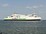 Die Scandlines Hybrid Ferry Berlin auf ihrem Seeweg nach Rostock-Überseehafen am 29. August 2018 in Warnemünde.