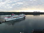 Baltic Princess von Silja Line vom Hotelzimmer des Stockholmer  Scandic Ariadne  am frühen Morgen des 02.08.19 fotografiert. Wenig später ging's mit ihr in Richtung Mariehamn! 