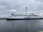 Die Scandlines Fähre Berlin - IMO Nummer 9587855 - auf dem Seeweg zum Rostock-Überseehafen am 22. Oktober 2025 in Warnemünde.	

