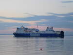 EUROPALINK, Finnlines, auslaufend Malmö am Abend des 10.06.21, Ziel Travemünde