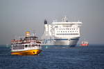 Das Fahrgastschiff Selene und Nils Holgersson am 13.10.2018 in Warnemünde.