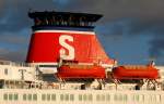 Verabschiedung der STENA GERMANICA (Bild 5/6): Ein letzter Blick auf den Schornstein, dessen Schiff so viele Jahre das Bild der Kieler Innenstadt mitgeprgt hat, ...
