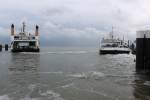 Links die MS Rungholt beim anlegen und rechts die MS Insel Amrum, dem  Kellerschiff  der WDR, beim verlassen des Wyker Hafens, 14.