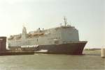 Das Fährschiff MF Skagen von Colorline wurde  in Hirtshals am Hafen kurz vorm Anlegen im Juni 1994 gesehen.