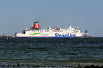 Stena Line Fähre SASSNITZ am Molenfeuer von Sassnitz Mukran.