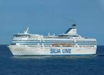 SILJA SYMPHONY, Tallink/Silja Line, einlaufend Visby am 10.08.2020, während ihrer Sommerkreuzfahrten nach Visby.