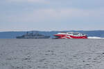 FRS SKANE JET und F 218 Mecklenburg-Vorpommern auf der Prorer Wiek.