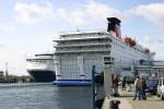 Die Stena Skandinavika von hinten. Links neben ihr liegt die Color Fantasy der Color Line die gegen Abend in Richtung Oslo abfahren wird.