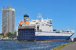 BORE SEA (IMO: 9443554, MMSI: 244130689) auslaufend Lübeck-Travemünde.