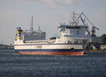 Das Ro-Ro Cargo Schiff Bore Wind auf dem Seeweg von Rostock nach Rauma beim Auslaufen am 19.09.2023 in Warnemünde.