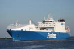 Die RoRo-Güter Fähre Finnmerchant auf dem Weg von Helsinki nach Rostock-Überseehafen beim Einlaufen in Warnemünde.08.04.2018