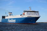 Die Finnlines Fähre FINNPULP auf ihrem Seeweg vom finnischen Hanko nach Rostock-Überseehafen beim Einlaufen am 01.09.2020 in Warnemünde.