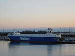 FINNWAVE von Finnlines am Abend des 03.04.21 am Travemünder Skandinavienkai