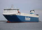 Die Finnbreeze auf ihrem Seeweg von Aarhus nach Helsinki via Rostock beim Einlaufen am Morgen des 08.06.2024 in Warnemünde.