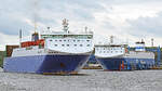 JUTLANDIA SEA (IMO 9395355) und FINNPULP am 02.10.2021 am Skandinavienkai in Lübeck-Travemünde