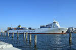 Das Fährschiff SEAGARD (IMO: 9198977) ist gerade in Travemünde angekommen.