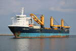 Die COMBI DOCK I auf ihrem Seeweg von Raahe nach Rostock-Überseehafen beim Einlaufen in Warnemünde.11.07.2021