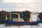 Die Asian Carrier IMO-Nummer:9271963 Flagge:Antigua und Barbuda Lnge:100.0m Breite:19.0m Baujahr:2003 Bauwerft:Jinling Shipyard,Nanjing  China auslaufend aus Hamburg am 17.10.10  