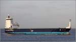 Die 2014 gebaute ARCTIC ROCK (IMO 9650901) passiert am 09.12.2015 Cuxhaven. Sie ist 92 m lang und 14 m breit, hat eine GT/BRZ von 2.989 und eine DWT von 3.285 t. Heimathafen ist Urk (Niederlande). Früherer Name: ARCTIC.
