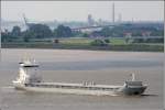 Die 200 gebaute ANNALISA (IMO 9213727) am 25.08.2007 Weser abwrts fahrend. Sie ist 132,59 m lang, 15,87 m breit, hat eine GT von 6154 und kann im Containerbetrieb bis zu 552 TEU transportieren. Heimathafen ist St. John's auf Antigua and Barbuda.