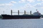 Der Frachter C.S. Ocean IMO-Nummer:9363273 Flagge:Panama Lnge: 170.0m Breite:28.0m kommt in den Hamburger Hafen aufgenommen am Willkommen Hft in Wedel am 23.06.09