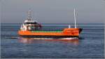 Die 2010 gebaute FIDUCIA (IMO 9467196) passiert am 30.09.2015 Cuxhaven. Sie ist 94,7 m lang und 13,4 m breit, hat eine GT/BRZ von 2.862 und eine DWT von 4.106 t. Heimathafen ist Arkel (Niederlande).