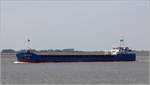 Die 2010 gebaute FEHN COURAGE (IMO 9556818) fhrt passiert Bremerhaven weseraufwrts fahrend. Sie ist 87,91 m lang und 11,41 m breit, hat eine GT/BRZ von 1.905 und eine DWT von 2.610 t. Heimathafen ist Riag (Lettland).