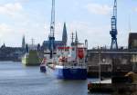 MS GERHARD G. IMO 9534286, Blick von der Eric Warburg Brcke auf das Heck der GERHARD G. sowie der davorliegenden NEDLAND am Lagerhauskai 1 In Lbeck...
Aufgenommen: 19.3.2012