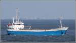 Die 1965 gebaute JUTTA B (IMO 6522921) am 03.05.2008 auf der Elbe bei Cuxhaven. Sie ist 55,89 m lang, 8,77 m breit und hat eine GT/BRZ von 637. Heimathafen ist Stade.