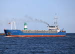 Der Frachter LEYLA auf dem Seeweg von Halmstadt nach Rostock-Überseehafen beim Einlaufen am 04.08.2020 in Warnemünde.