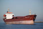 Die Navin Kestrel auf ihrem Seeweg von Rotterdam Waalhaven nach Rostock-Überseehafen beim Einlaufen in Warnemünde.15.02.2019