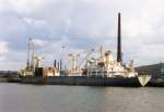 Noch ein Chinese i Hamburg im April 94: FU YANG SHAN ist Baujahr 87 mit 17.000tdw und gehrt zur tianjin ocean shipping comp., das ist auch ein Teil der Cosco.