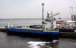 Das 89m lange Frachtschiff PRIMA VIKING am 06.11.24 in Rostock