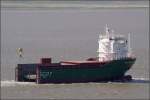 Ein halbes Schiff auf Reisen. Der vordere, 75 m lange Teil der SCAN BRITANIA ist am 24.08.2009 Weser abwrts unterwegs und passiert Bremerhaven. Martin Groothuis hat dasselbe Schiff tags zuvor auf der Werft in Berne vor die Linse bekommen (Bild ID 11864).
