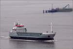 Die 2005 gebaute STEENBANK (IMO 9313876) am 29.06.2011 Weser abwrts fahrend. Sie ist 90 m lang, 14 m breit, hat eine GT von 2.999 und eine DWT von 4.500 t. Sie fhrt unter der Flagge der Niederlande mit Heimathafen Delfzijl.