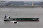 Die 2001 gebaute SCOT ISLES (IMO 9243930) ist ein Mehrzweckschiff, dass aber vom Charterer Scotline als Holzfrachter eingesetzt wird. Sie ist 91 m lang, 14 m breit, hat eine GT von 2.595 und eine DWT von 3.154 t. Sie fährt unter britischer Flagge mit Heimathafen Rochester. Hier ist sie am 05.03.2012 nach dem Lotsenwechsel Weser abwärts unterwegs.
