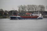 Der Frachter Seeland auf dem Seeweg von Rostock-Überseehafen nach Randers bei Auslaufen in Warnemünde.08.11.2019