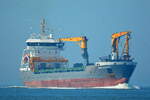Die TIMBER NAVIGATOR IMO-Nummer:9532824 Flagge:Niederlande L�nge:118.0m Breite:16.0m Baujahr:2011 Bauwerft:Damen Shipyard Bergum,Bergum Niederlande am 18.06.26 vor der Alten Liebe Cuxhaven auf genommen.
