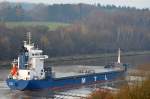 Die Vossdiep IMO-Nummer:9277307 Flagge:Niederlande Länge:119.0m Breite:15.0m Baujahr:2003 Bauwerft:Bodewes Shipyard,Hoogezand Niederlande an der Hochbrücke Grünental im