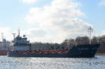 Die Vlieland IMO-Nummer:9313814 Flagge:Niederlande Länge:110.0m Breite:14.0m Baujahr:2005 Bauwerft:Ferus Smit Scheepswerf,Hoogezand Niederlande im Nord-Ostsee-Kanal bei Fischerhütte am 02.04.17