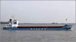 Die 1992 gebaute WILSON DVINA (IMO 9005742) fhrt am 24.04.2013 Hhe Blexen Weser aufwrts. Sie ist 87 m lang, 13 m breit, hat eine GT von 2.481 und eine DWT von 3.269 t. Heimathafen ist Bridgetown (Barbados).