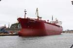 Die  Clipper Sirius  läuft unter norwegischer Flagge. Der Tanker liegt hier
mit einem noch frischen Lackanstrich am 5.6.2013 im Hafen Gdansk in Polen.