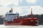 Auch wieder erwischte ich am 31.03.16 im Nord-Ostsee-Kanal bei Fischerhütte den Tanker Crystal Topaz IMO-Nummer:9327047 Flagge:Malta Länge:126.0m Breite:19.0m Baujahr:2006 Bauwerft:INP Heavy