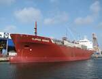 Das Schiff CLIPPER HERMOD (IMO: 9378163, MMSI 258669000) ist ein LPG-Tanker, der 2008 gebaut wurde (15 Jahre alt) und derzeit unter norwegischer Flagge fährt .
aufgenommen am 21.08.2008 in Rostock-Warnemünde